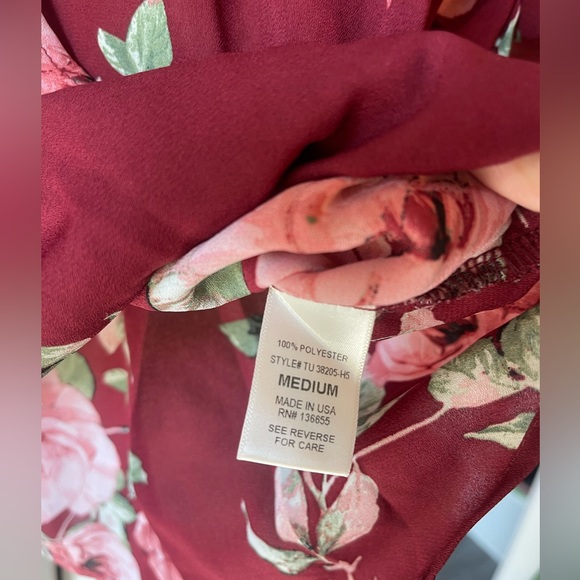 Stitch Fix V neck - Picture 3 of 4